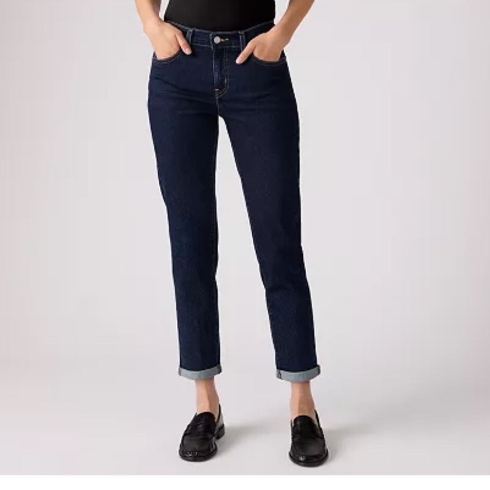 Levi's Dark Blue Boyfriend Jeans. 31X27